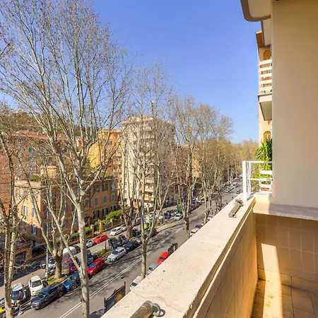 Vatican Comfortable Apartament