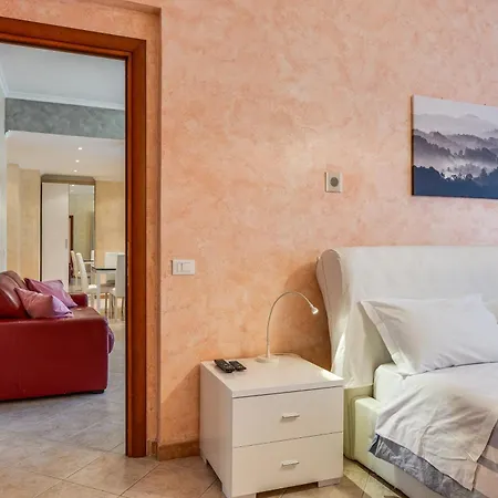 Vatican Comfortable *