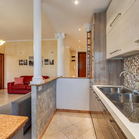 Vatican Comfortable Apartment *